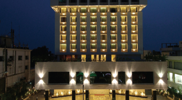 The Gateway Hotel M G Road, Rezerwuj Hotel Hotele w Andhra Pradesh z parkingiem, Parking
