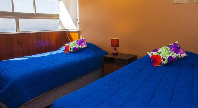 Shiraz Bed & Wine