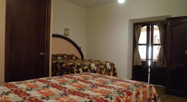 Трёхместный номер Standard Hotel Barroco