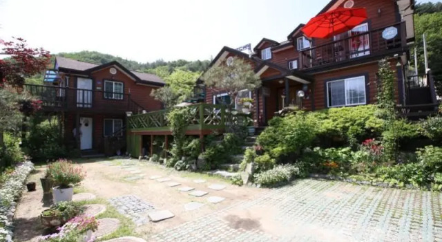 Yangpyeong Maison du Ciel Pension, Prenota Hotel Seojong-myeon Gyeonggi-do