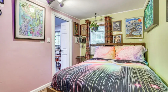 Artsy Cottage in Scotrun w/ Studio Space & Hot Tub, Buchen Sie Ferienhaus Scotrun Camelback