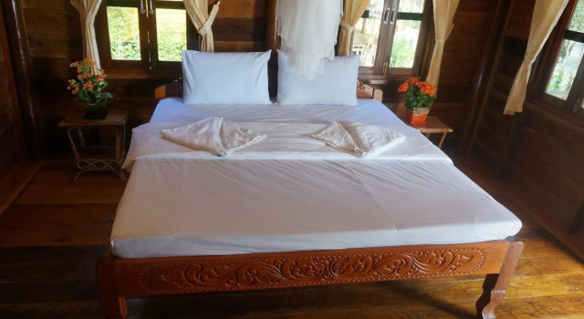 Romdoul Koh Rong Resort, Забронировать Курортный отель Ронг провинция Преа-Сианук