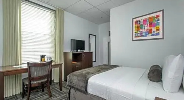 Двухместный номер Standard Hotel 140