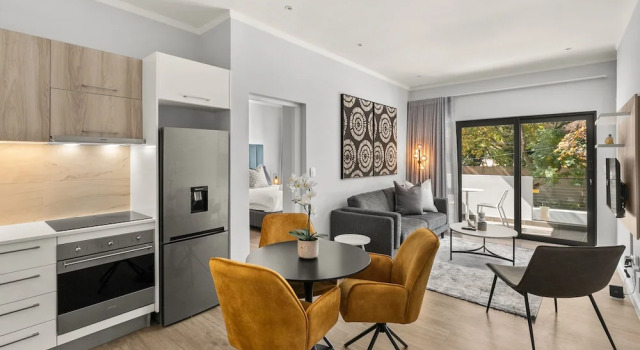 Апартаменты Classic The Monroe Luxury Apartments
