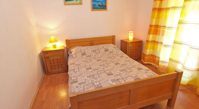 Apartments Orange 709