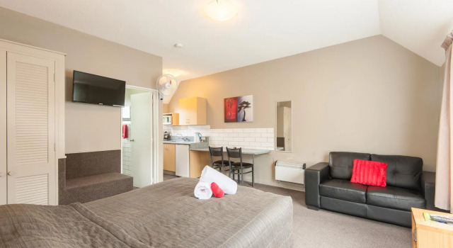 Manuka Crescent Motel