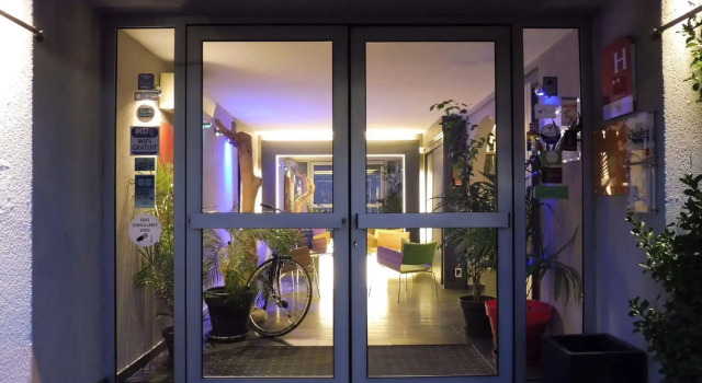 CitHotel LOasis dAvignon, Забронировать Отель Отели в центре Вильнёв-лез-Авиньона с завтраком, отели в центре Вильнёв-лез-Авиньона с завтраком