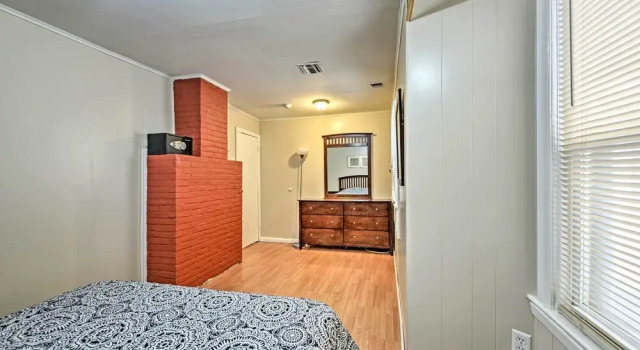 Inviting Seaside Heights Apt < 1 Mi to Beach!, Забронировать Апартаменты/квартира Сисайд-Хайтс Джерси-Шор