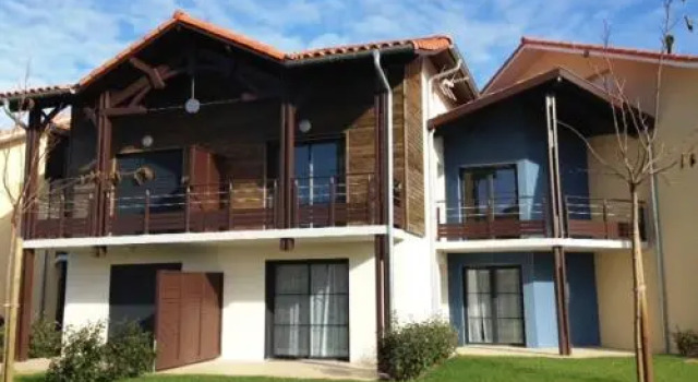 4 Bleu Azur, Забронировать Отель Бискарросс Côte landaise, рядом с Casino de Biscarrosse