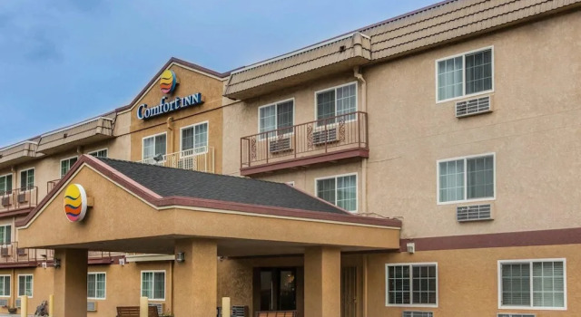Comfort Inn Yreka, Rezerwuj Hotel Yreka Kalifornia