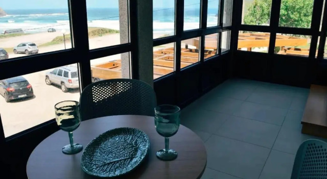 Апартаменты с балконом APARTAMENTOS LAS OLAS BY PANTIN
