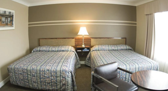 Falls Manor Resort, Book Ferieresort Hoteller i Buffalo med pool, Swimmingpool
