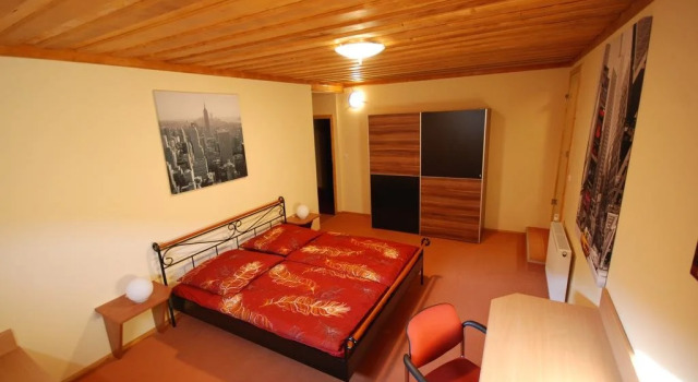 Moving Rooms, Book Hotel Hotels in Vienna Alps with Parking, Parking