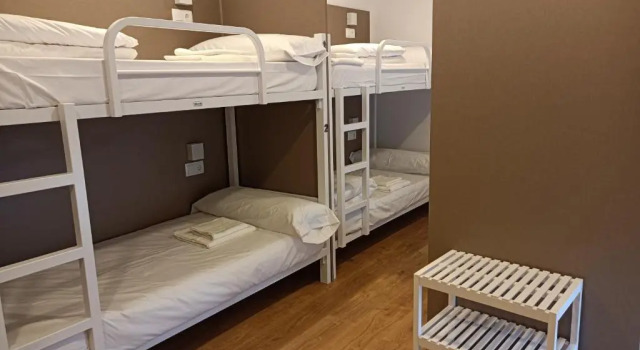 Кровать в общем номере (женский номер) Albergue Hostel Nuestra Señora del Camino