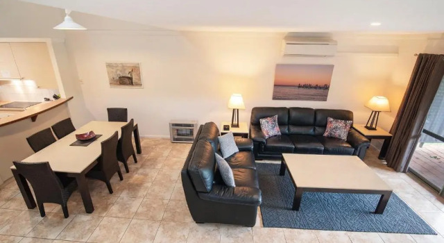 Шестиместная вилла с 3 комнатами Bayshore Beachside Resort