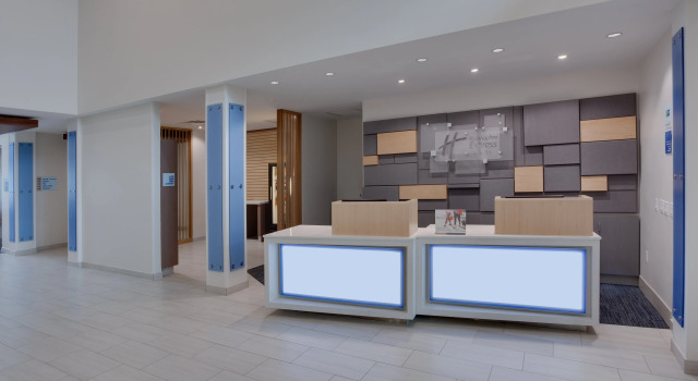 Holiday Inn Express Hotel & Suites Fort Lauderdale Airport/Cruise Port by IHG, Забронировать Отель Отели Форт-Лодердейл с парковкой, Парковка