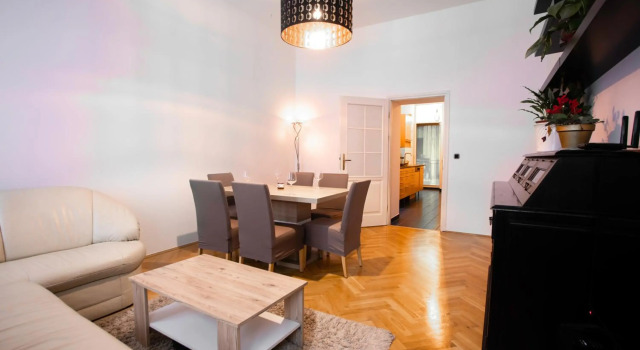 3-Bedroom Apartment in Central Vienna, Prenota Appartamento Vienna Austria, vicino a Stazione Metro Taborstrasse