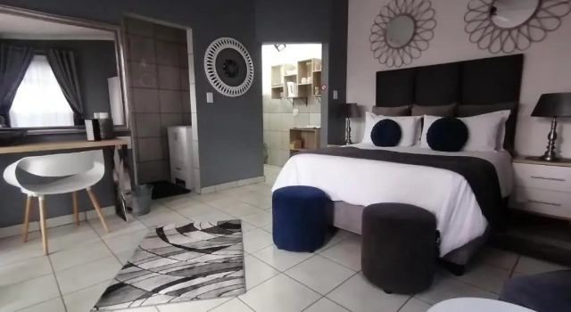 Люкс Roxys Rest Guest House