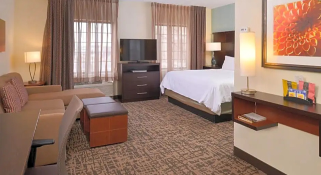 Двухместная Студия люкс Staybridge Suites Indianapolis-Fishers by IHG
