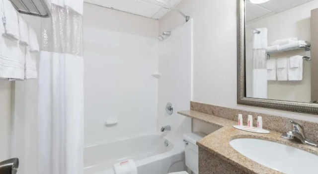 Номер Economy Days Inn by Wyndham Bismarck