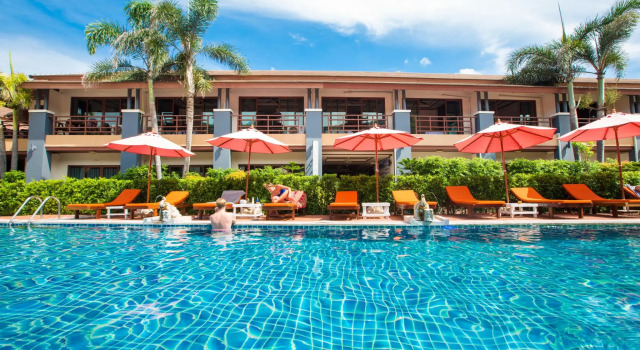 Номер Superior с видом на бассейн Sunrise Resort- Koh Phangan - SHA Extra Plus