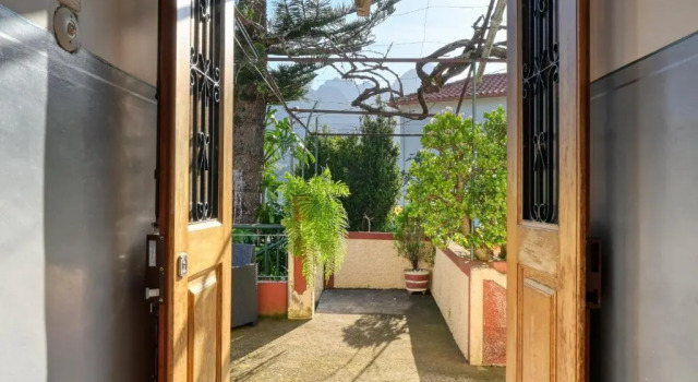 Апартаменты Casa do Pinheiro a Home in Madeira