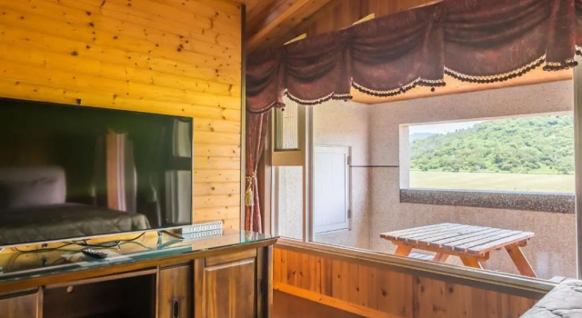Семейный номер Standard с балконом и с видом на горы Kenting Maya-House B&B