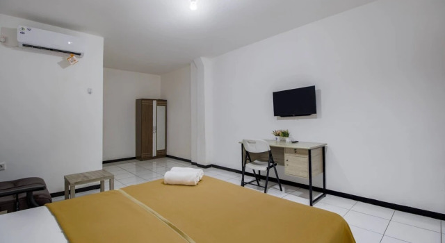 Oriental Residence by Zen Rooms, Prenota Hotel Sawah 