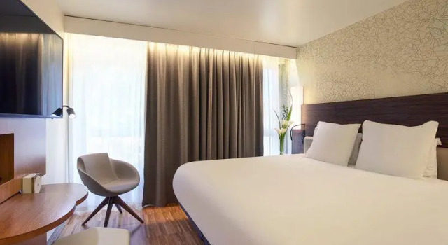 Номер Classic Mercure Paris Arc de Triomphe Etoile
