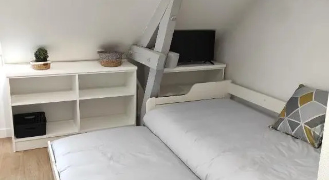 ANGERS Studio idéalement situé : 2m Gare, 4m Centre ville, Rezerwuj Hotel Angers 