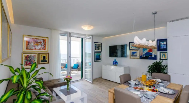 Апартаменты с 2 комнатами с балконом и с видом на море Apartments Lazarin