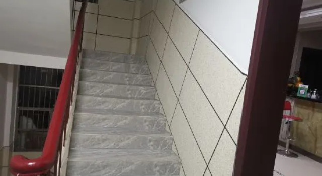 Hefeng Hanglong Hotel, Prenota Hotel Hotel a Enshi Prefecture con parcheggio, Parcheggio