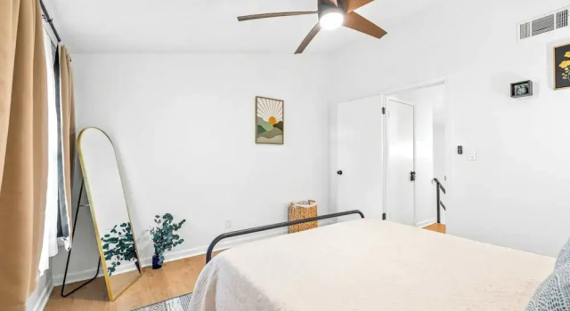The Capri Villa - Stay for 6, Book Villa Sommerhuse i Tampa, Hytte