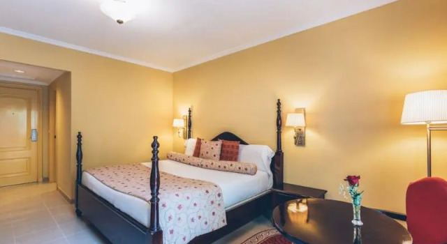 Одноместный номер Standard с балконом Iberostar Heritage Grand Trinidad