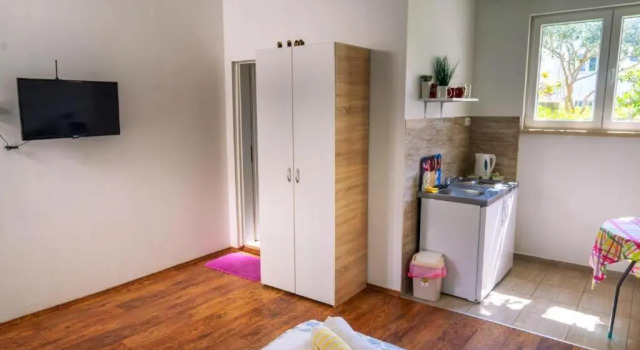 Студия Dino and Jele Apartments