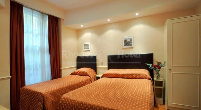 Трёхместный номер Superior Rhodes Hotel
