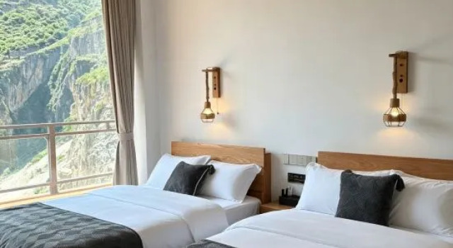 Starry Skies Boutique Homestay, Забронировать Бутик-отель Шангри-Ла Юньнань