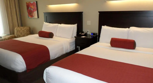 Четырёхместный номер Deluxe Berlin Grande Hotel