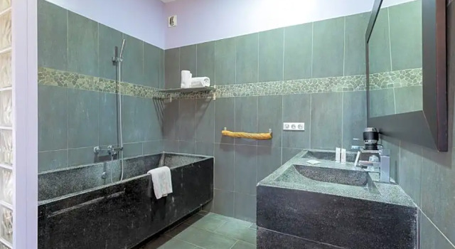 Standard Zimmer mit Balkon Hotel restaurant Spa Disini Montpellier Est, The Originals Relais