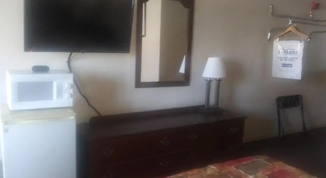 Номер Standard El Rancho Motel
