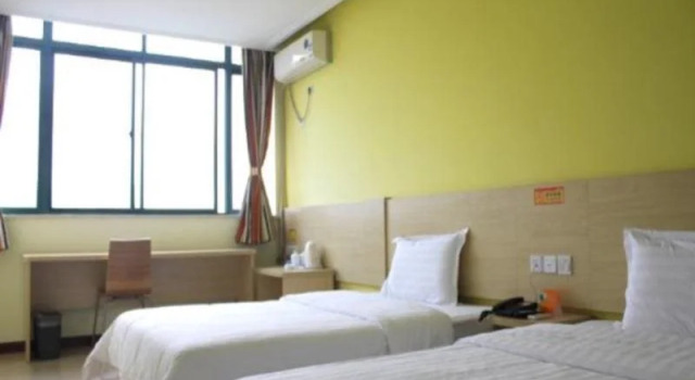 7Days Inn Lhasa Jokhang Branch, Prenota Hotel Lhasa Xinjiang