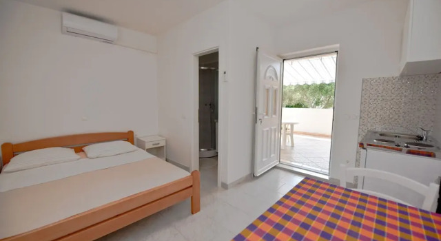 Apartments Caska VI
