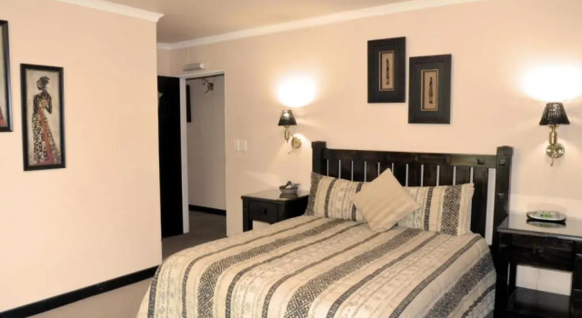 Номер Deluxe Ipe Tombe Guest Lodge - Midrand