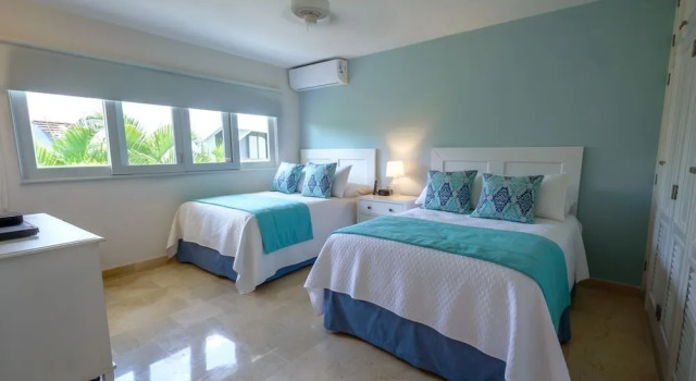 Private Villa with Pool and Golf Cart, Забронировать Вилла Отели Ла-Романа с парковкой, Парковка
