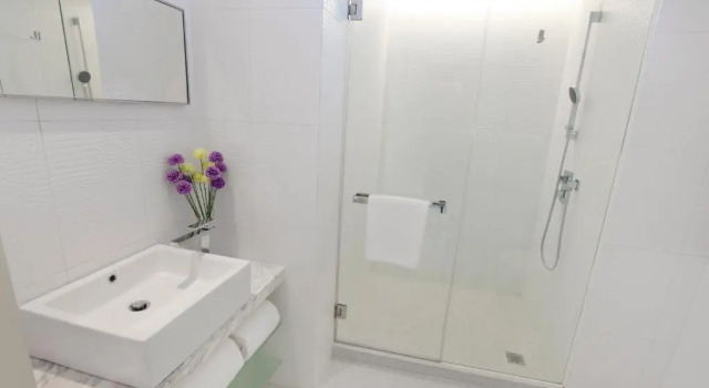 Трёхместный номер семейный Standard Dorsett Tsuen Wan, Hong Kong