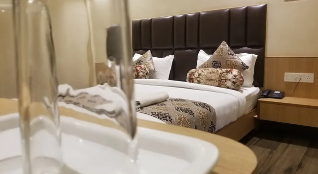 Четырёхместный номер Deluxe Hotel Urban Galaxy