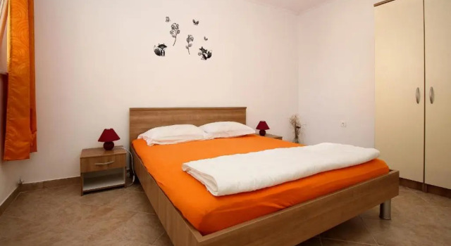 Apartment Dražen, Prenota Appartamento Šilo 