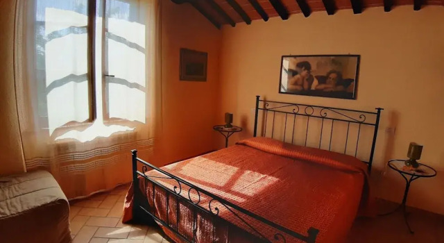 Group Retreat With Garden in Tuscany, Book Vacation Home San Giovanni dʼAsso Crete Senesi