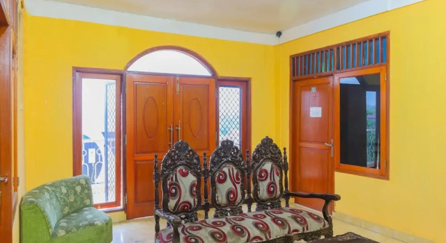 OYO 1880 Ambassador Homestay Syariah, Rezervasyon Otel Depok West Java