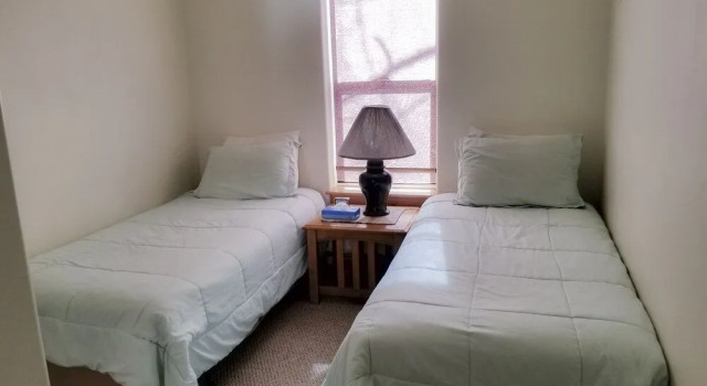 Alpenglow Vacation Rentals, Забронировать Отель Отели Орей с парковкой, рядом с Bear Creek National Recreation Trail, Парковка